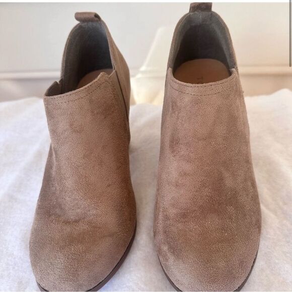 Torrid Tan Ankle Booties size 9 - Picture 3 of 9